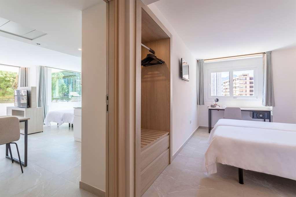 Halley Hotel & Apartments Affiliated By Melia Benidorm Quarto foto